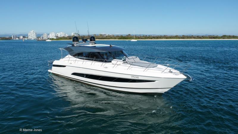 2020 RIVIERA 5400 Sport Yacht Platinum Edition